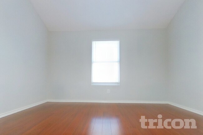 Foto del edificio - 12809 Carpenter Ln