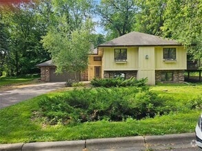 Building Photo - 13701 Wood Ln