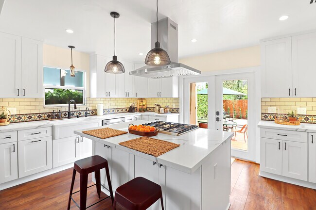 Foto del edificio - 2402 W Silver Lake Dr