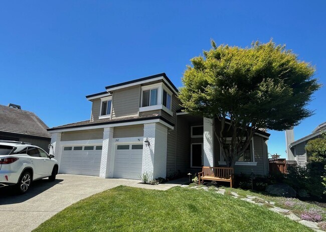 Foto del edificio - $6,950 Canyon Lakes Luxury 4BR – Designer Upgrades, Wine Bar & Best Views in San Ramon