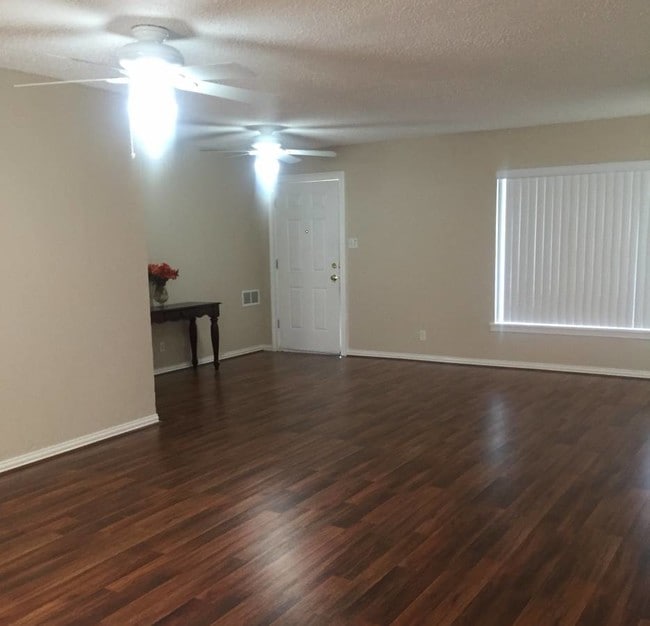 3805 Hawick Ln, Dallas, TX 75220 House Rental in Dallas, TX