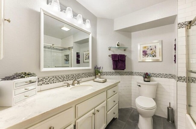 Building Photo - Beautiful Antelope Home with Private Pool | Available July 1st | $3,350/mo