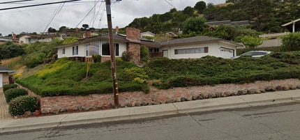 Building Photo - 1552 Vistagrand Dr