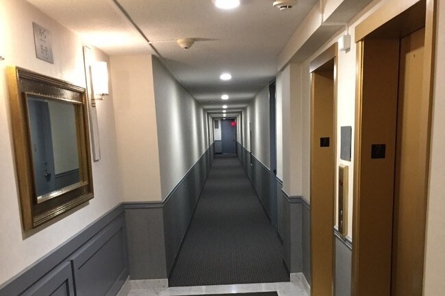 Hallway - 44 Strawberry Hill Ave