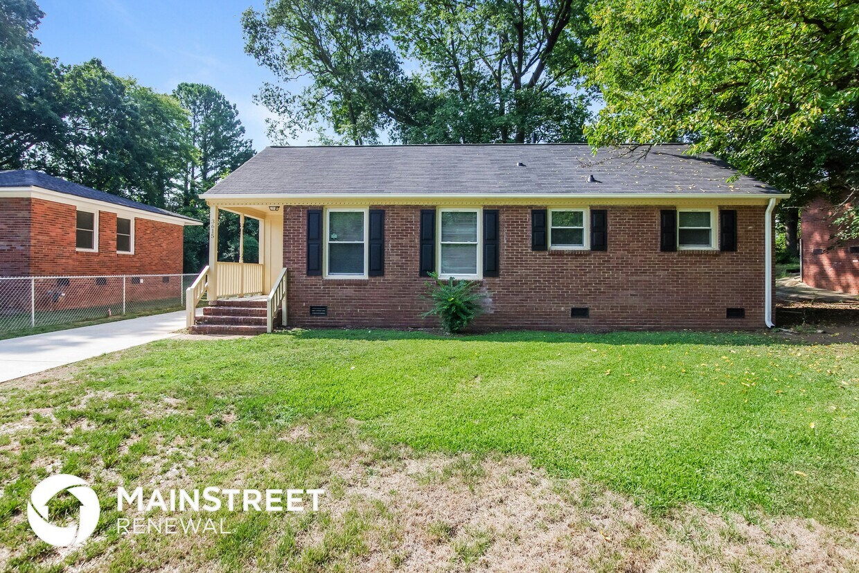 Foto principal - 3615 Revolution Pk Dr
