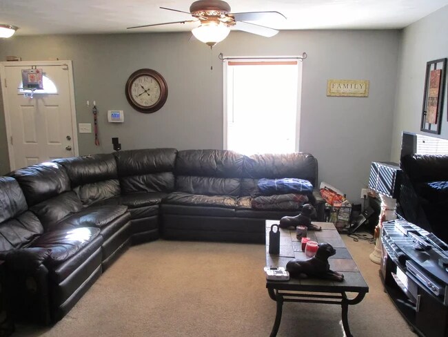Building Photo - 6759 Woodcreeper Dr