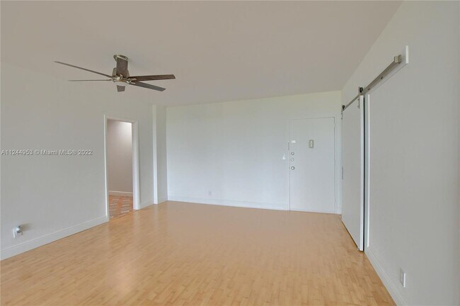 Building Photo - 2851 S Ocean Blvd