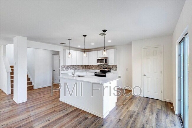 Foto del edificio - 934 Cedar Creek Dr