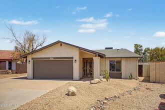 Building Photo - 907 N 85th Pl