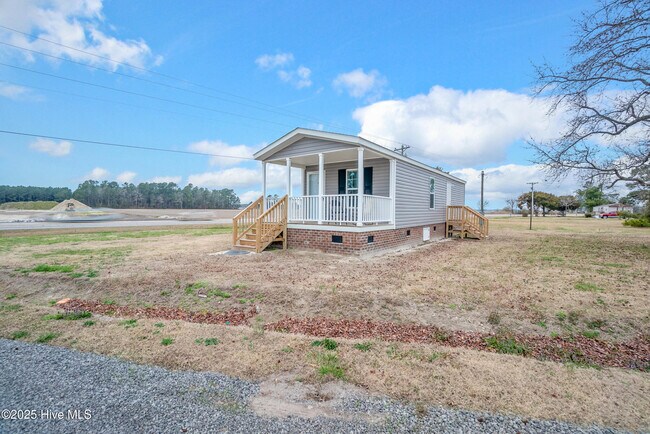Foto del edificio - 2446 Peartree Rd