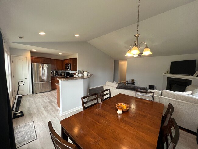 Building Photo - 102 Gobblers Way