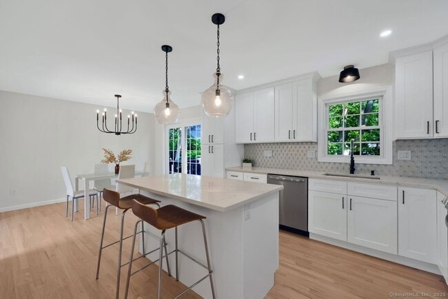 Building Photo - 29 Magellan Dr