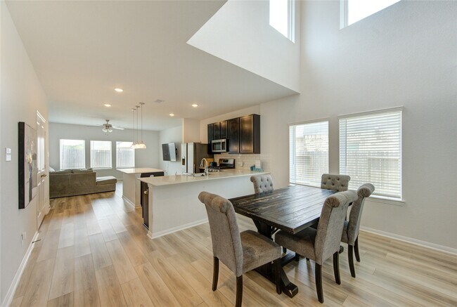 Foto del edificio - 20951 New Proper Dr