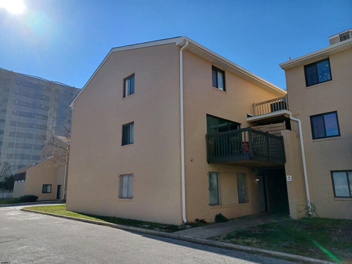 600 Pacific Ave Unit B202, Atlantic City, NJ 08401 Condo for Rent in