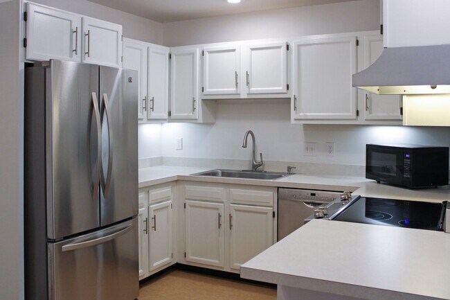 Building Photo - Warm and Welcoming Home in Mill Creek