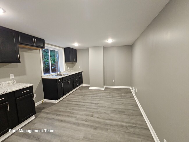 Building Photo - Newly Renovated 2 bedroom 1 bath home for ...