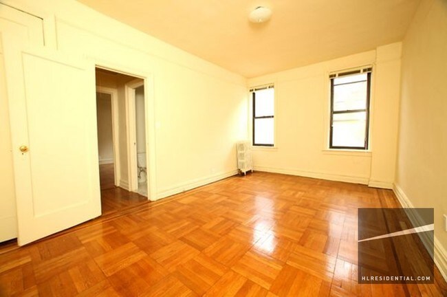 Building Photo - 2815 Coyle St