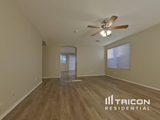 Foto del edificio - 2114 S 114th Ln