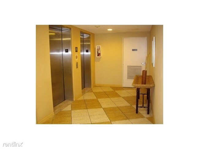 Foto del edificio - 2630 SW 28th St
