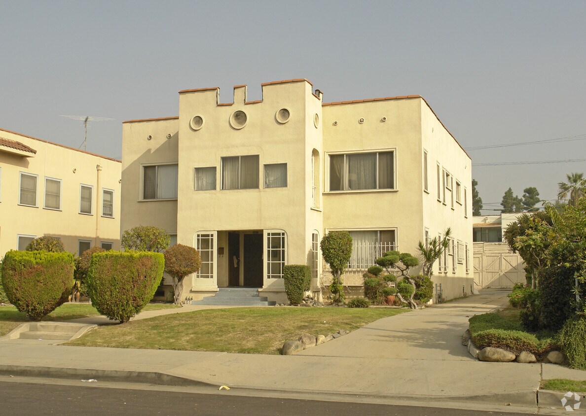 Primary Photo - 1550 S Van Ness Ave