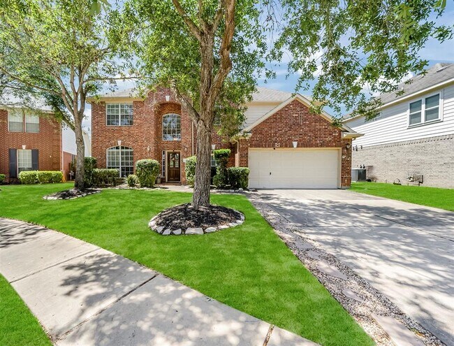 Building Photo - 1330 Ventura Canyon Dr