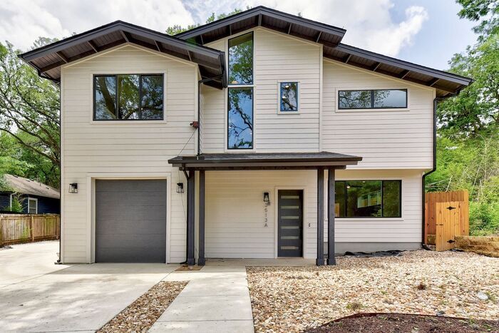 Primary Photo - Modern Farm House Design