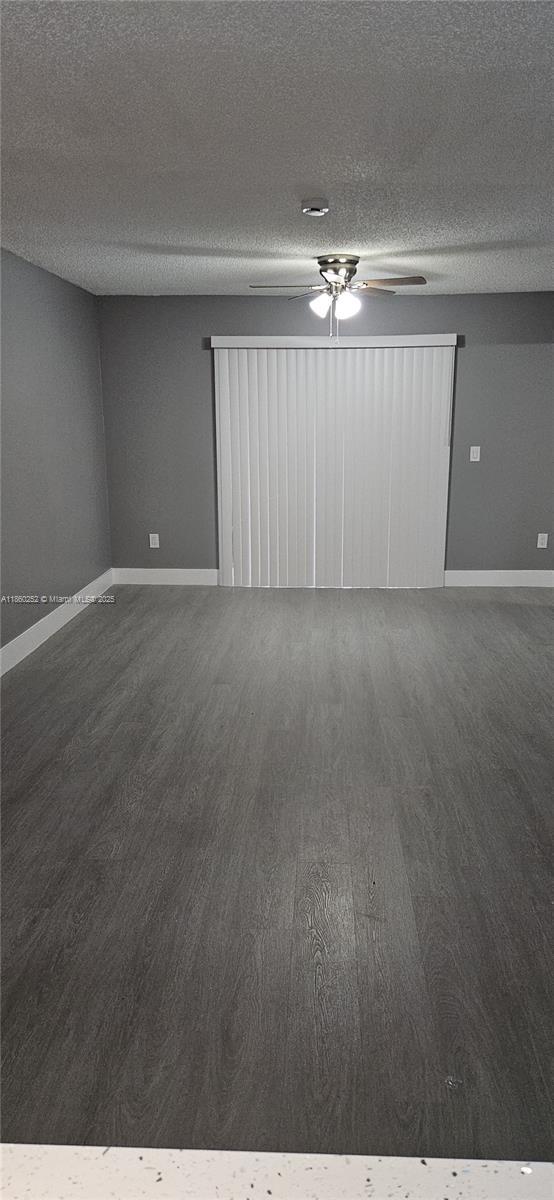 Building Photo - $3,300MONTHLY;862 NE 209TH ST #206 MIAMI, ...