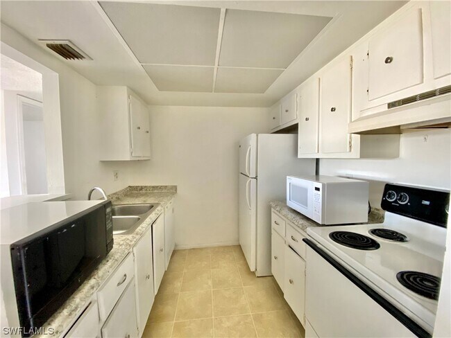 Foto del edificio - 3704 Broadway