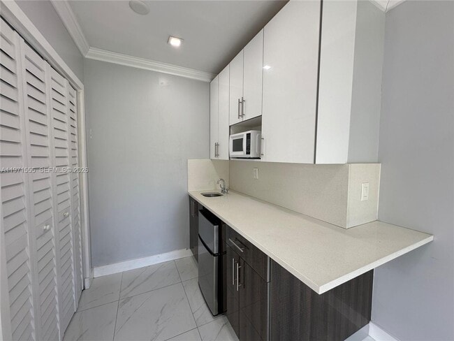 Foto del edificio - 3035 SW 27th Terrace