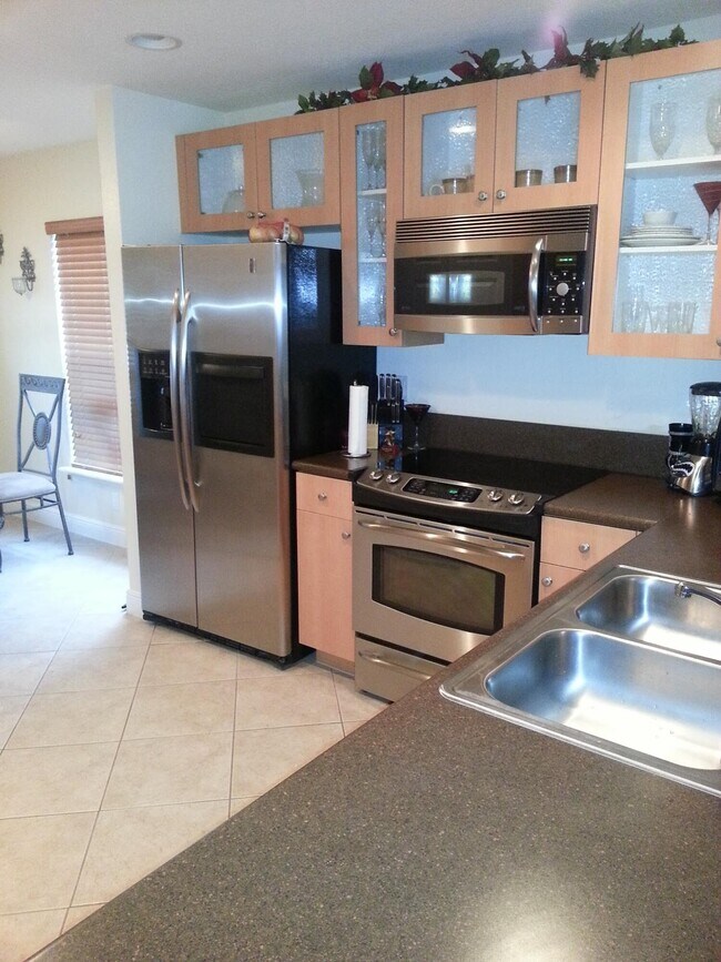 Foto del edificio - 10012 SW 23rd St
