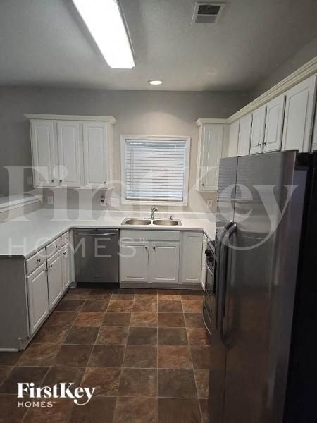 Foto del edificio - 3264 Fruitwood Ln