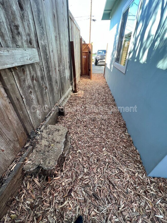 Foto del edificio - 1478 Darwin St