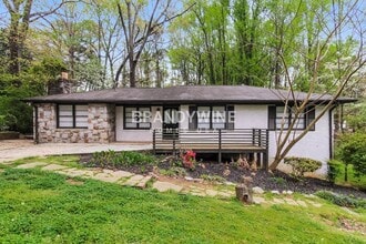 Building Photo - 3292 Westmart Ln