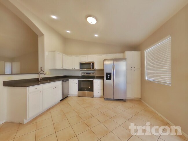 Foto del edificio - 3732 W Firehawk Dr