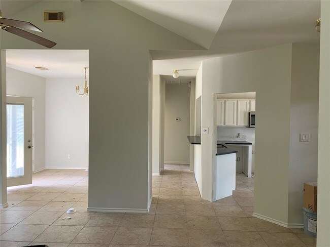 Building Photo - 16002 Silver Valley Dr
