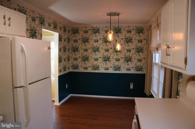 Building Photo - 7912 Bubbling Brook Cir