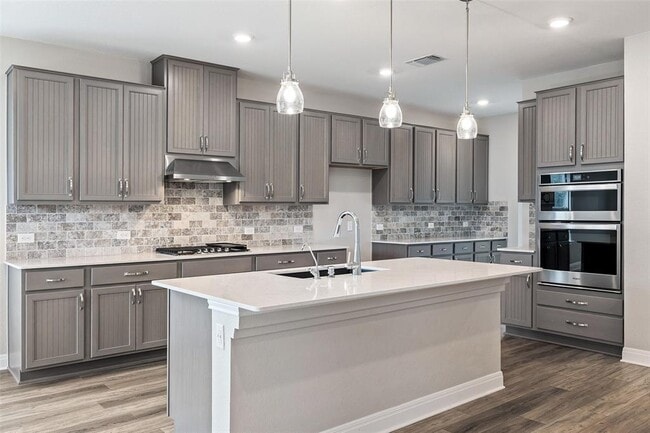 Foto del edificio - 1709 Stinnett Dr