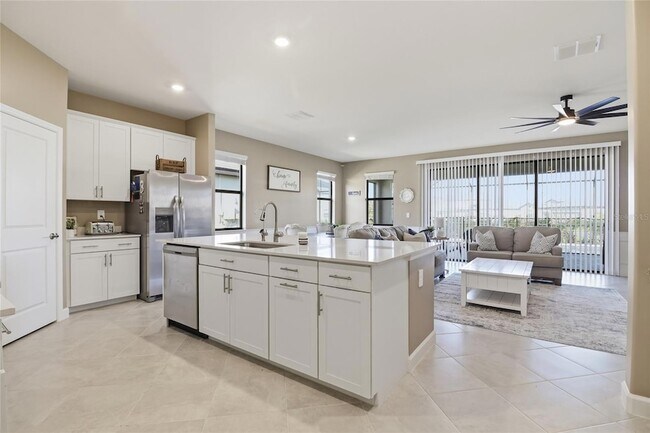 Foto del edificio - 15169 Serene Shrs Lp