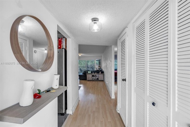 Building Photo - 6100 S Falls Cir Dr