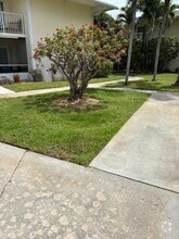 Building Photo - 805 Hummingbird Way