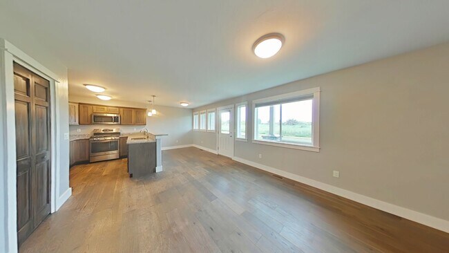 Building Photo - Stunning 3-bedroom, 2.5-bathroom condo with attached 2 stall garage!