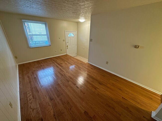 Foto del edificio - 78 W 9th Ave