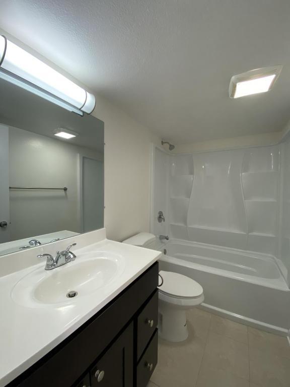 Foto del edificio - 130 N Richmont Dr