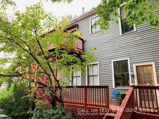 Foto del edificio - 228 Powell St SE
