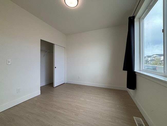 Foto del edificio - 842 Greenfield Dr