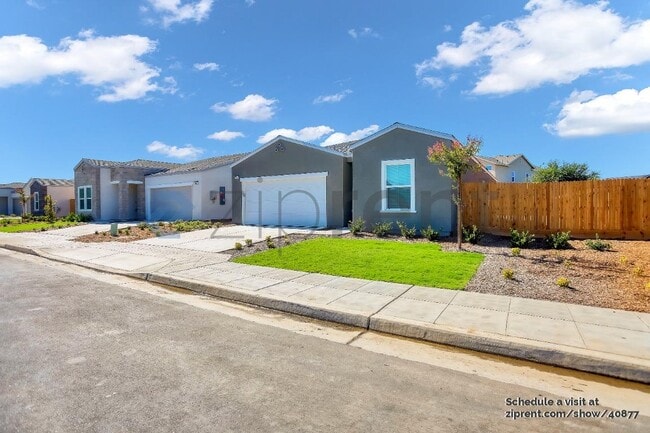 Building Photo - 6173 E Robinson Ave