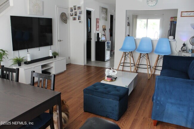 Foto del edificio - 5926 Brannon Ave