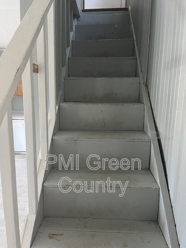 Building Photo - 4807 S 27th W Ave