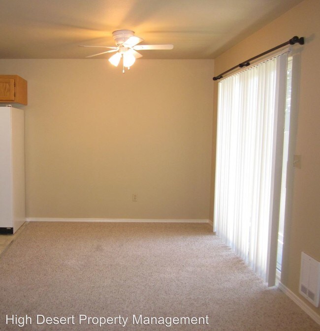 Foto del edificio - 2211 SW Quartz Ave