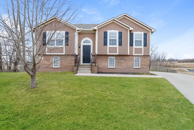 Building Photo - 712 Hibiscus Cir